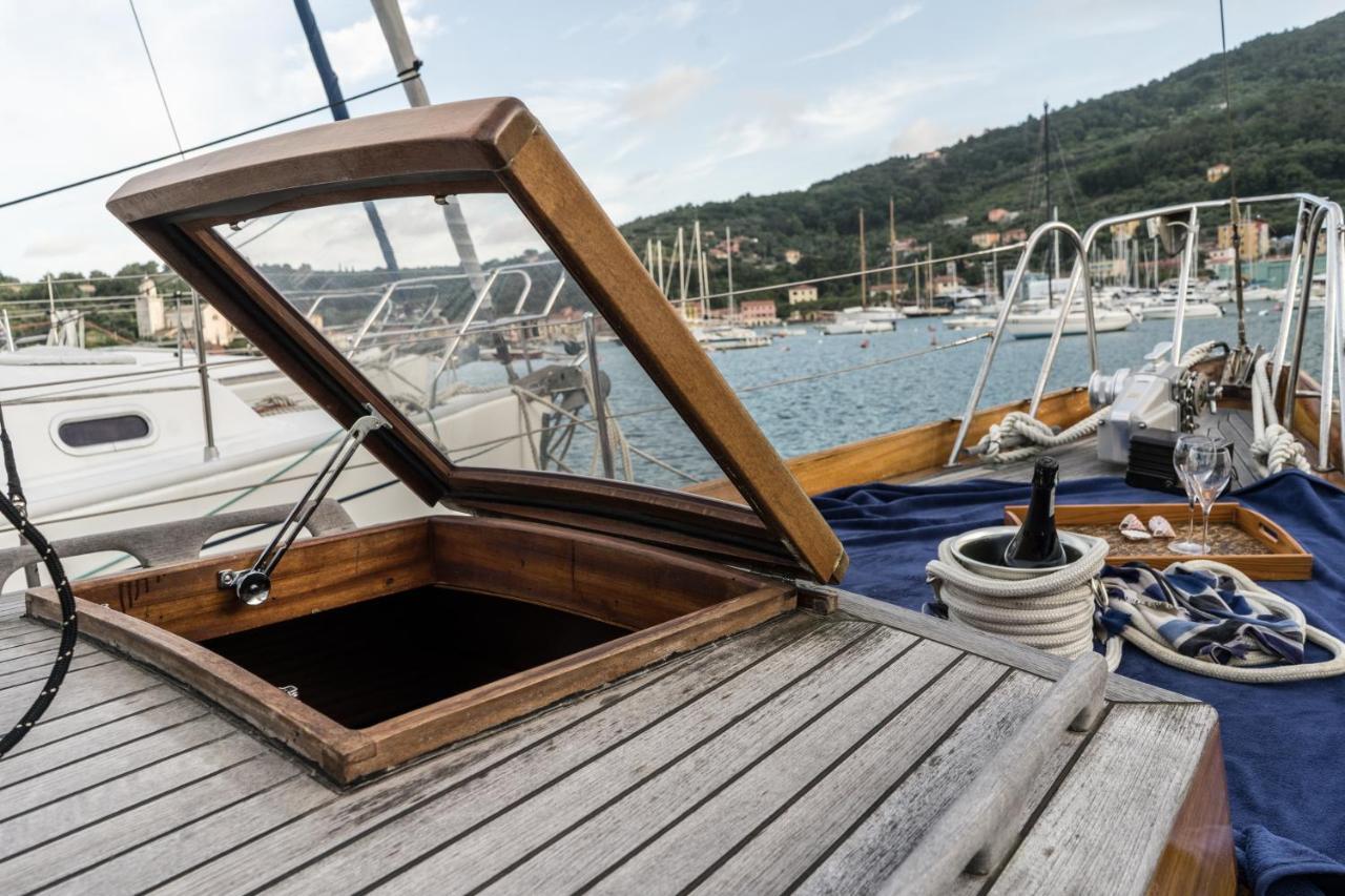 B&B Vela D'Epoca Parvati By Portido Porto Venere Luaran gambar