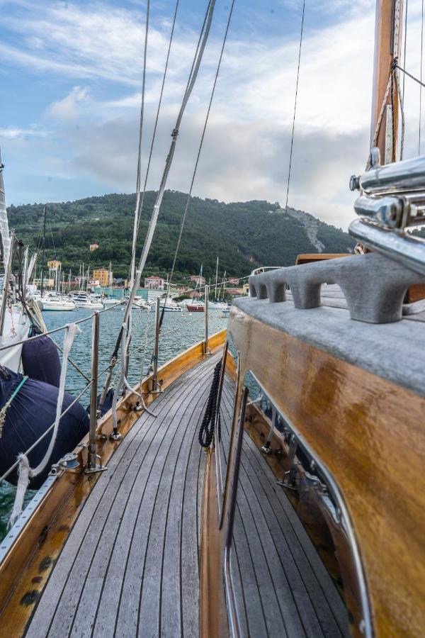 B&B Vela D'Epoca Parvati By Portido Porto Venere Luaran gambar